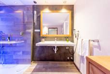 Hotel Watles - Badezimmer 202